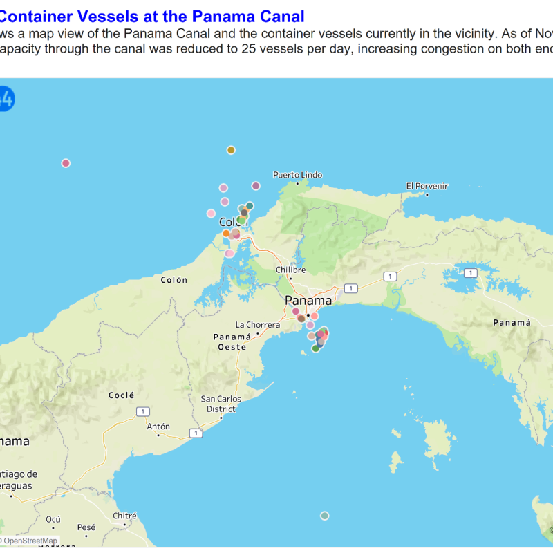 Containerschiffe vor dem Panamakanal (project44)